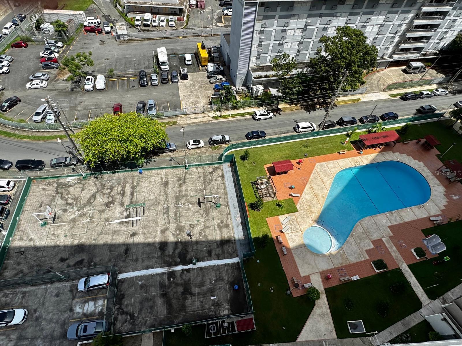 COND. SEGOVIA - Residential Lease