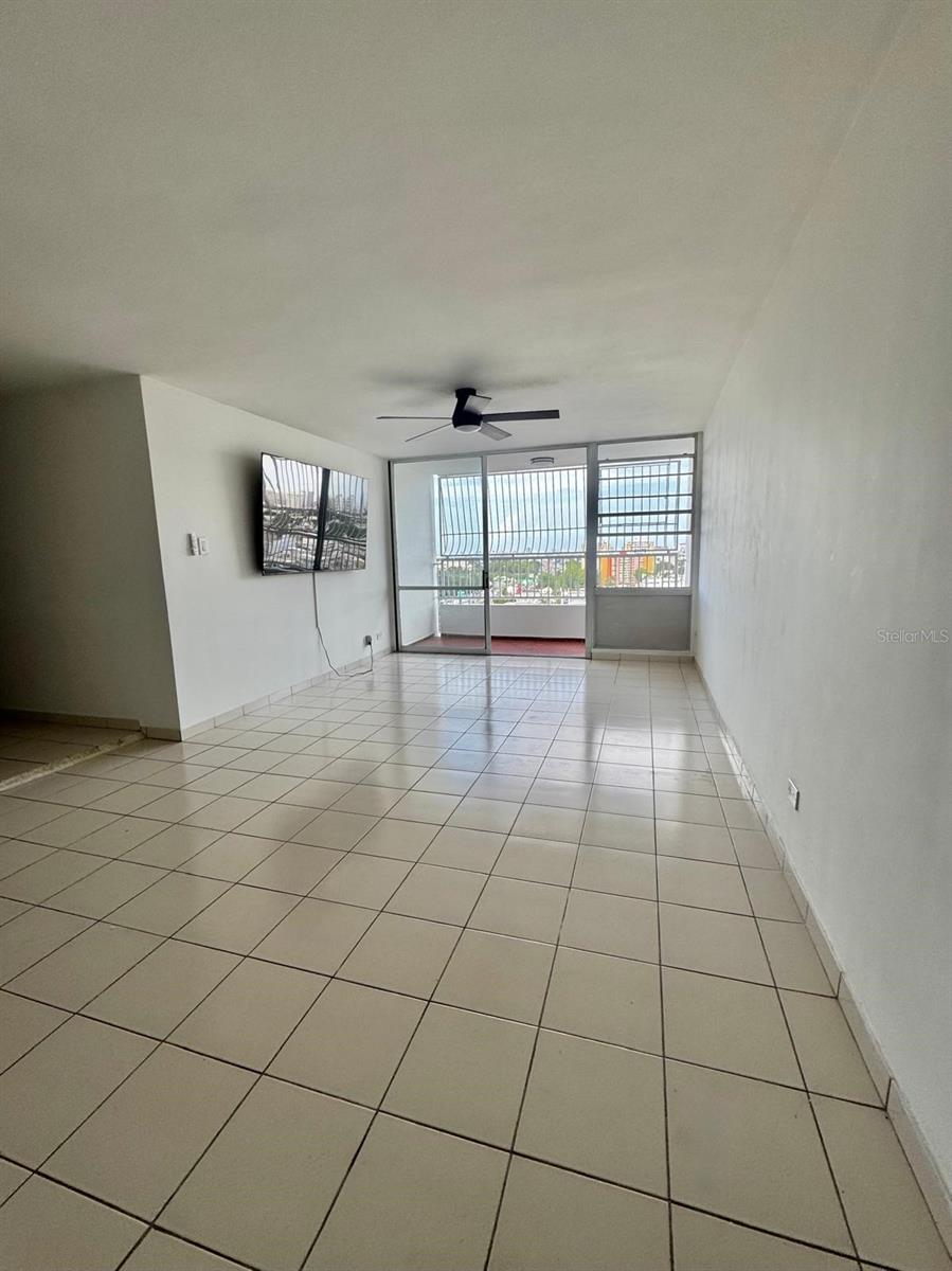 COND. SEGOVIA - Residential Lease