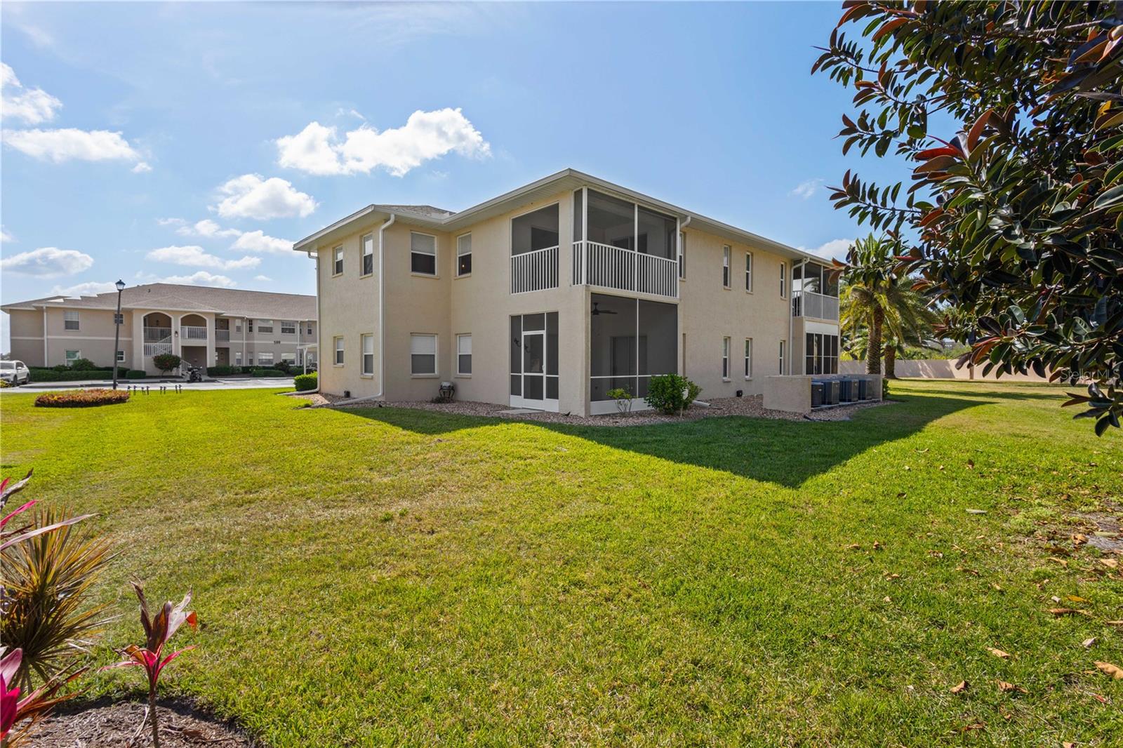 LINKSIDE - Residential