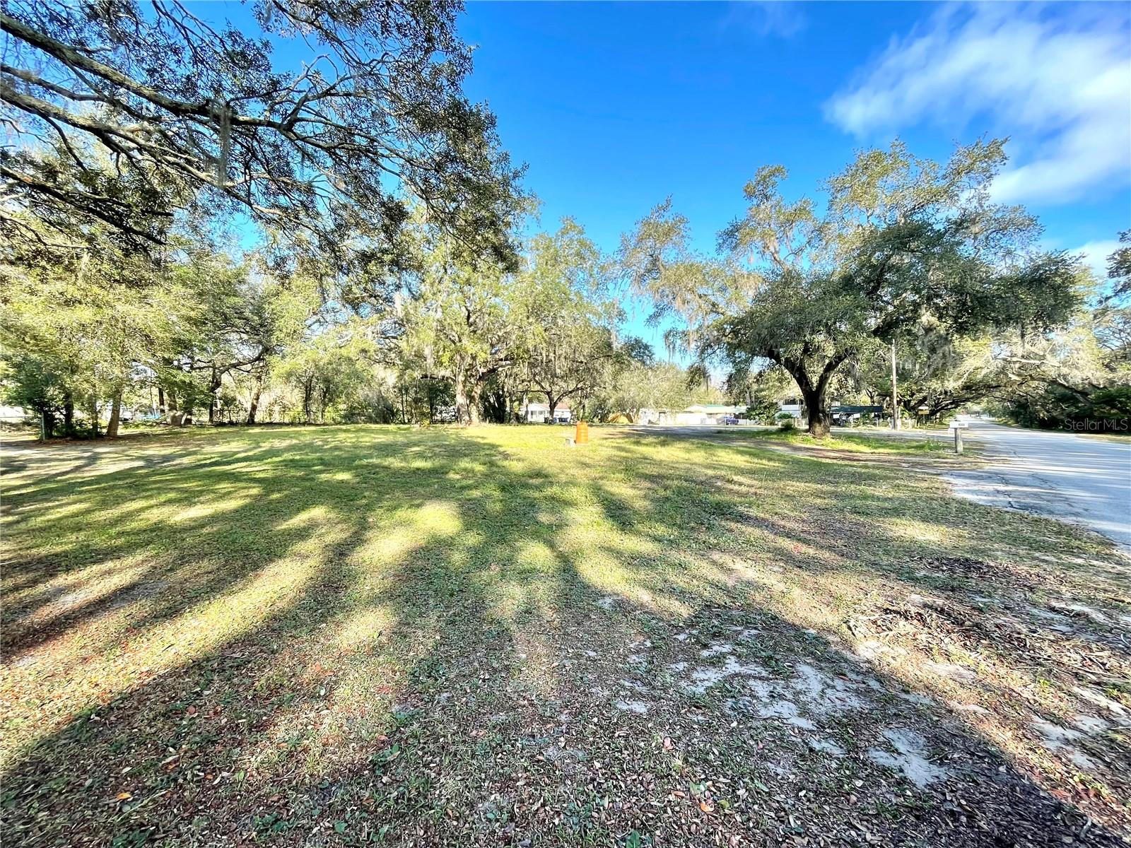 HAMNERS W E WONDERLAND ACRES - Land