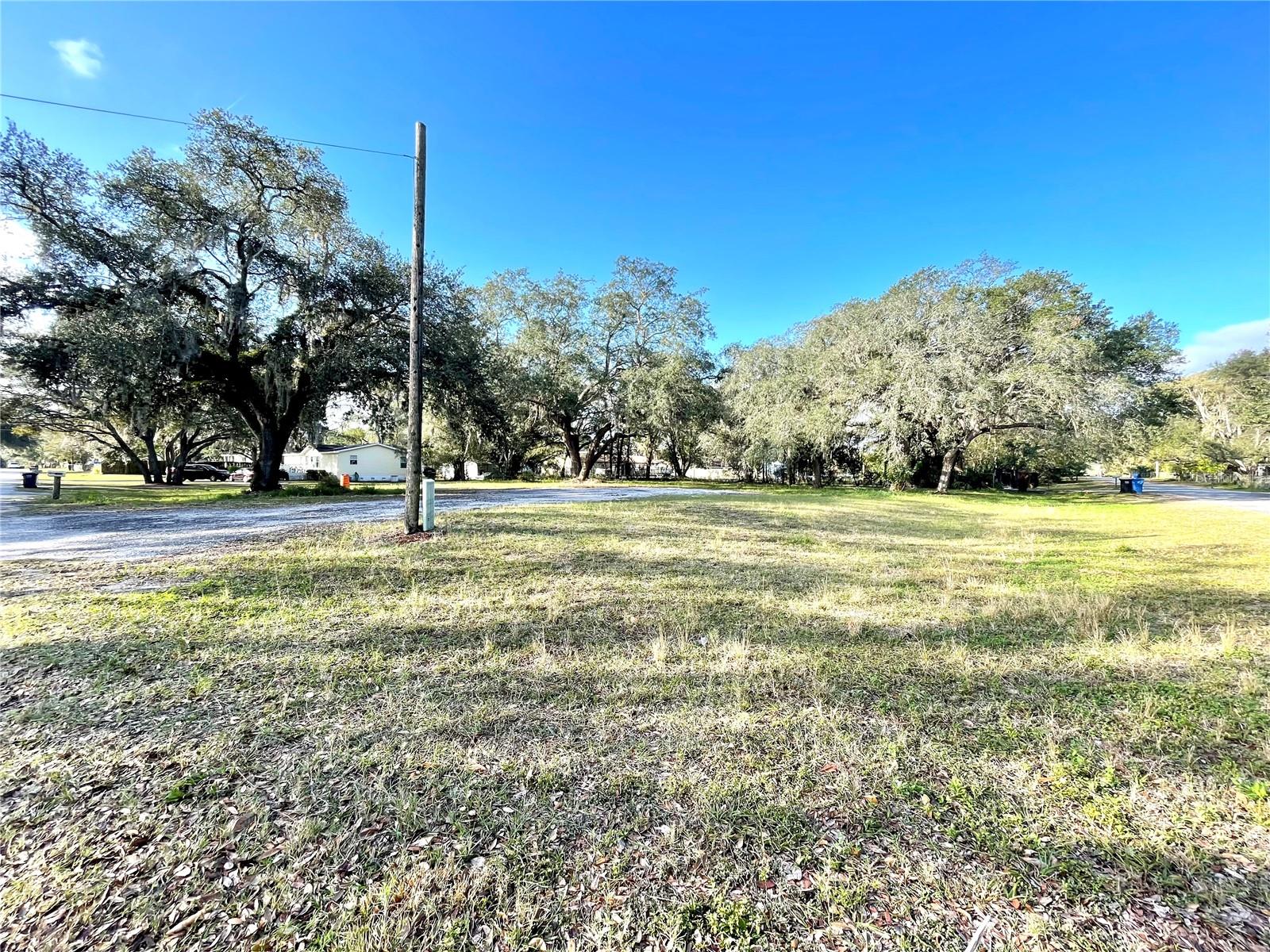 HAMNERS W E WONDERLAND ACRES - Land