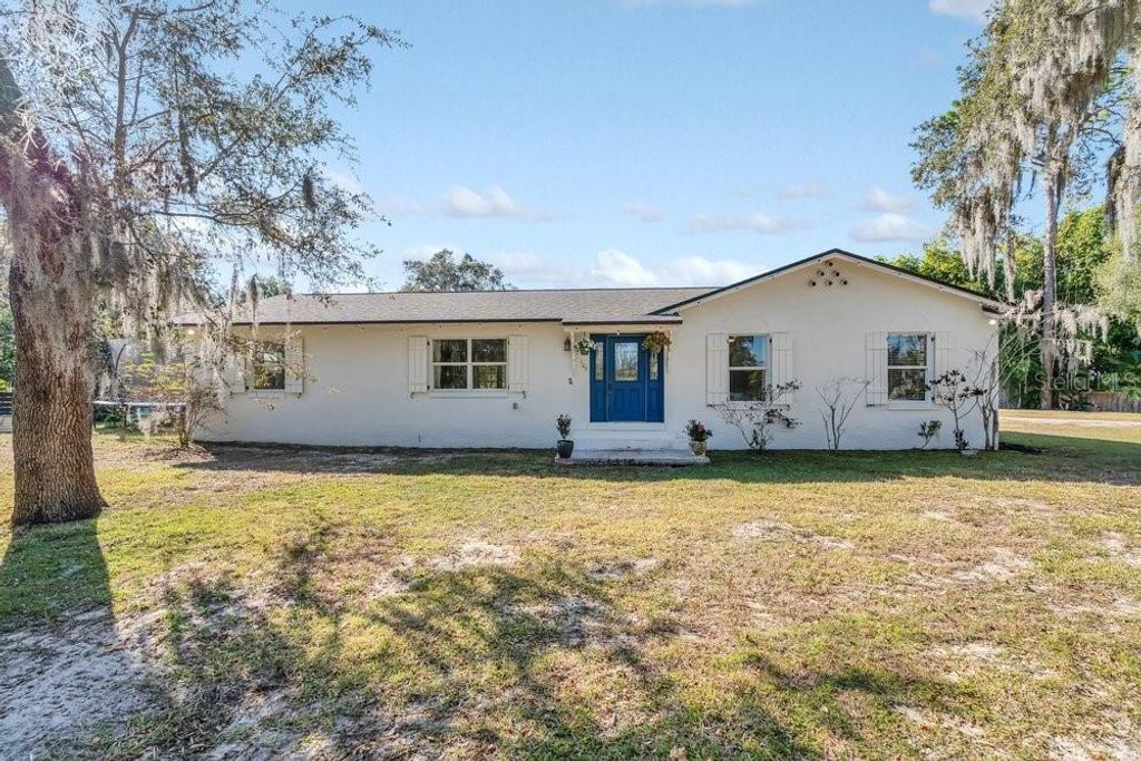 Photo of 106 Butler Street, Windermere, FL 34786 (MLS # O6369696)