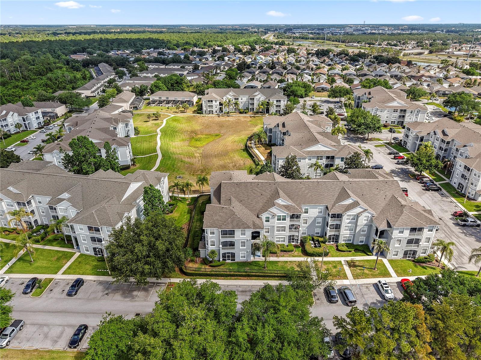 WYNDHAM PALMS CONDO PH 3 - Residential