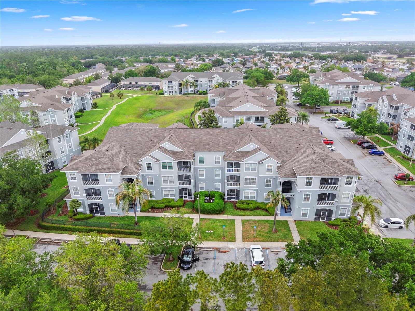 WYNDHAM PALMS CONDO PH 3 - Residential