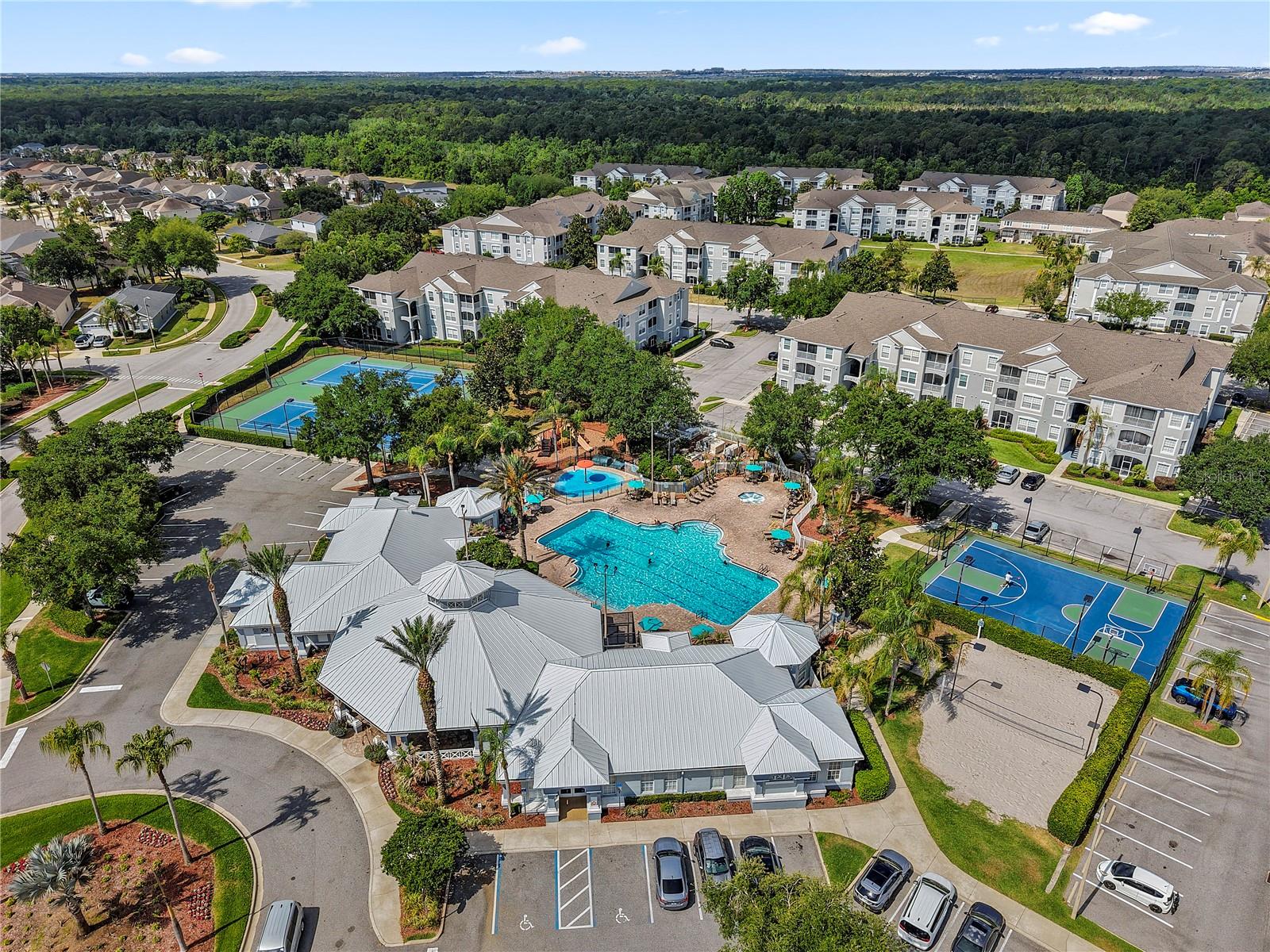 WYNDHAM PALMS CONDO PH 3 - Residential