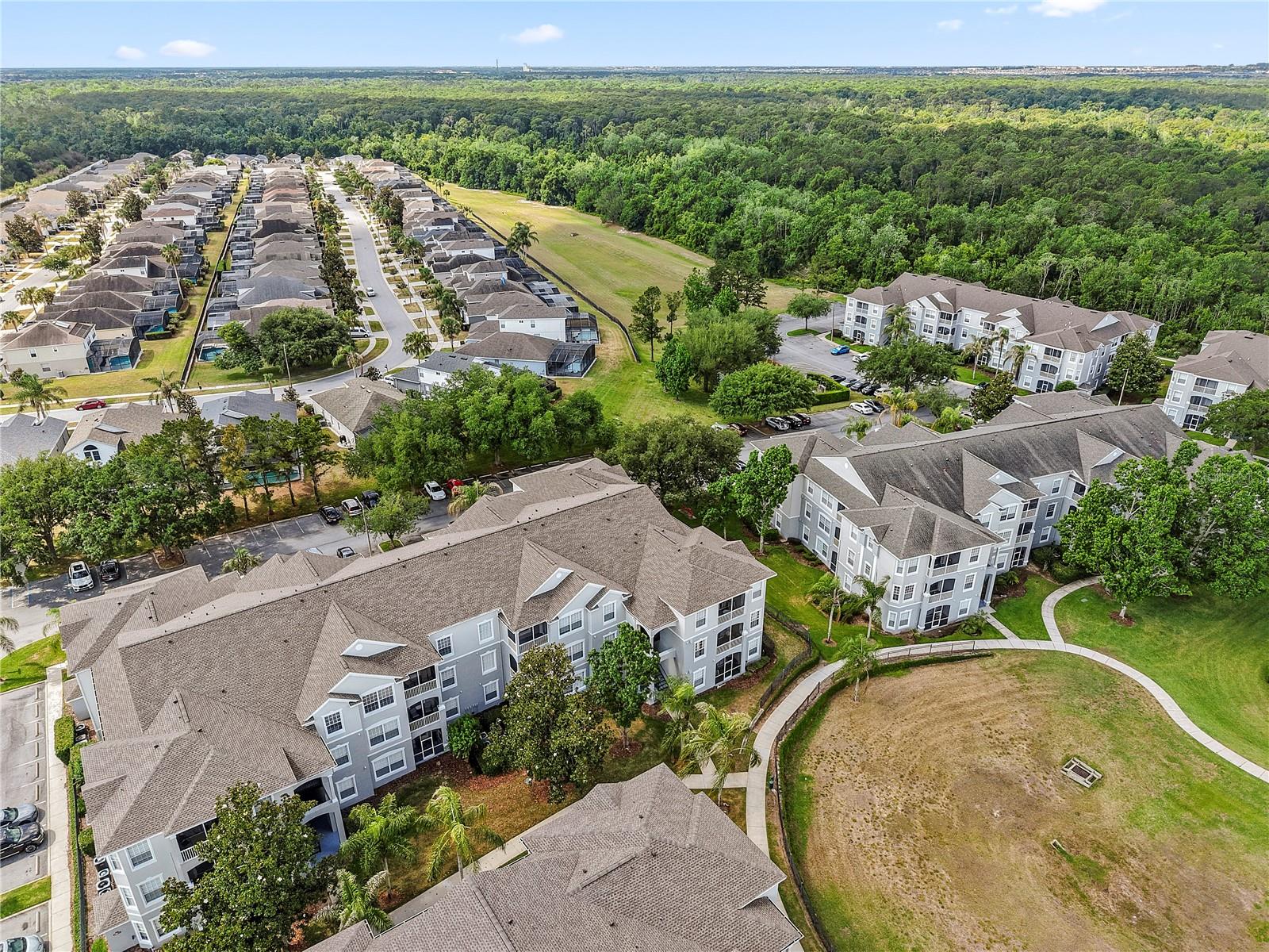 WYNDHAM PALMS CONDO PH 3 - Residential