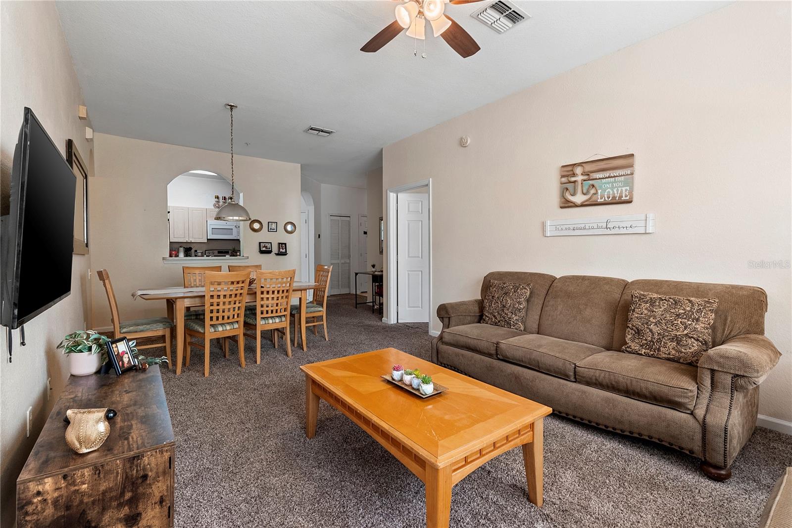 WYNDHAM PALMS CONDO PH 3 - Residential