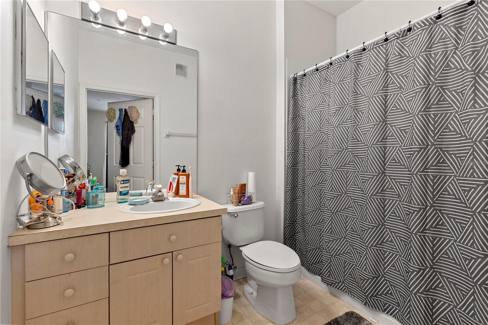 WYNDHAM PALMS CONDO PH 3 - Residential