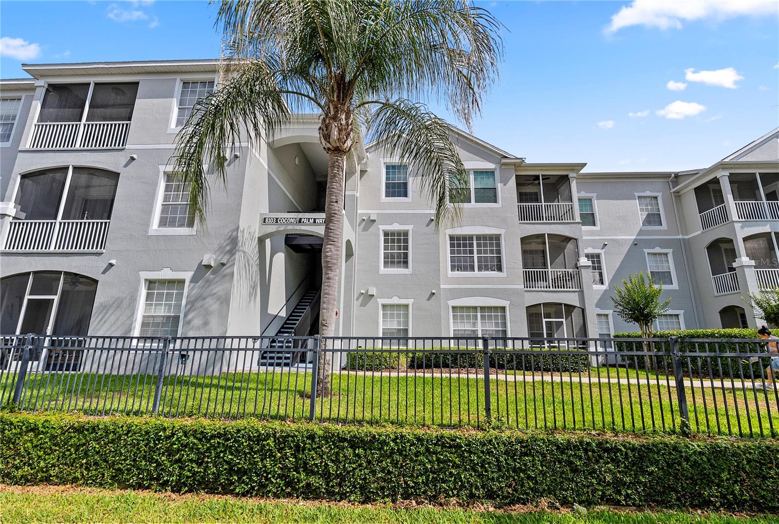 WYNDHAM PALMS CONDO PH 3 - Residential
