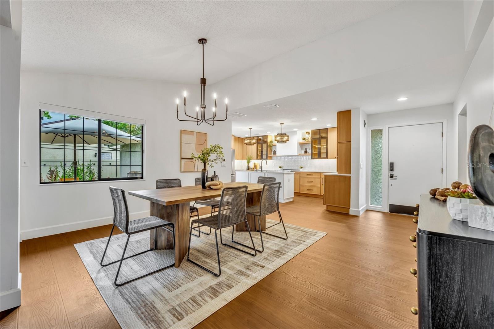 1218 FAIRWAY DRIVE