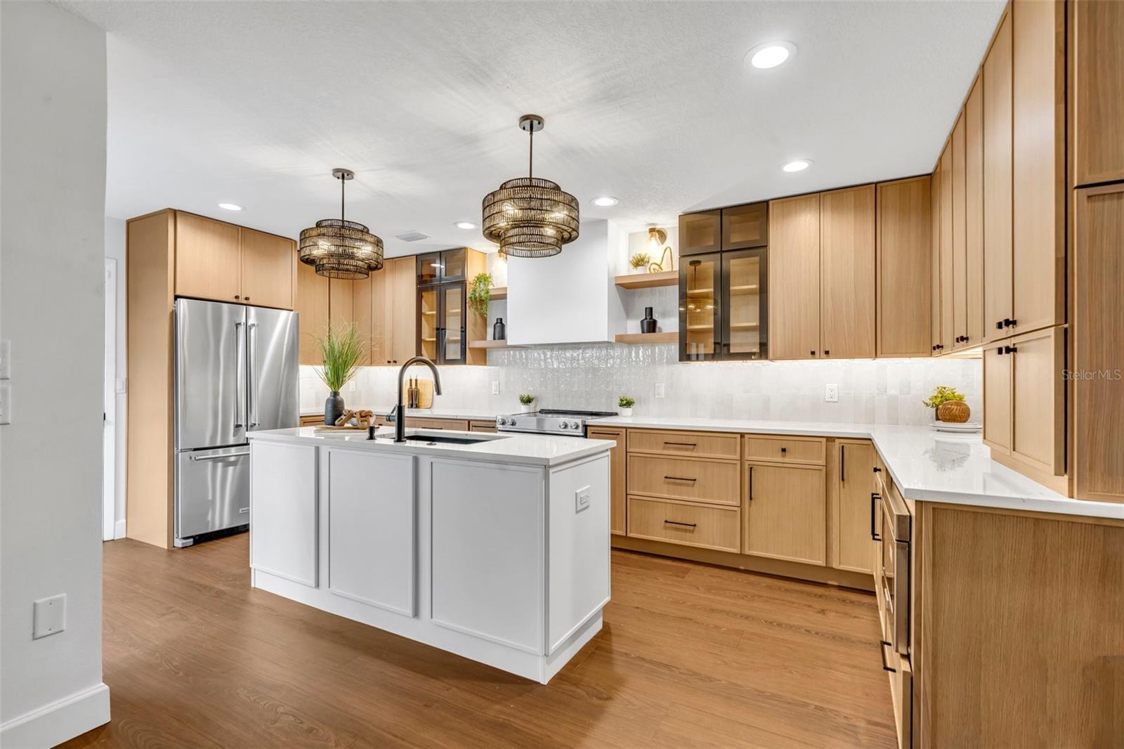 1218 FAIRWAY DRIVE