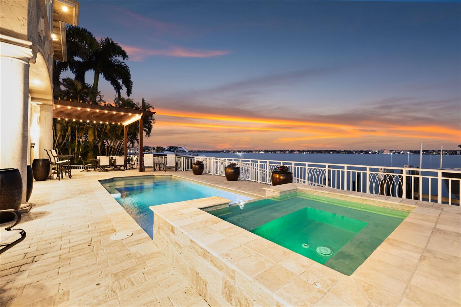 BELLEVUE ESTATES ISLAND - Residential