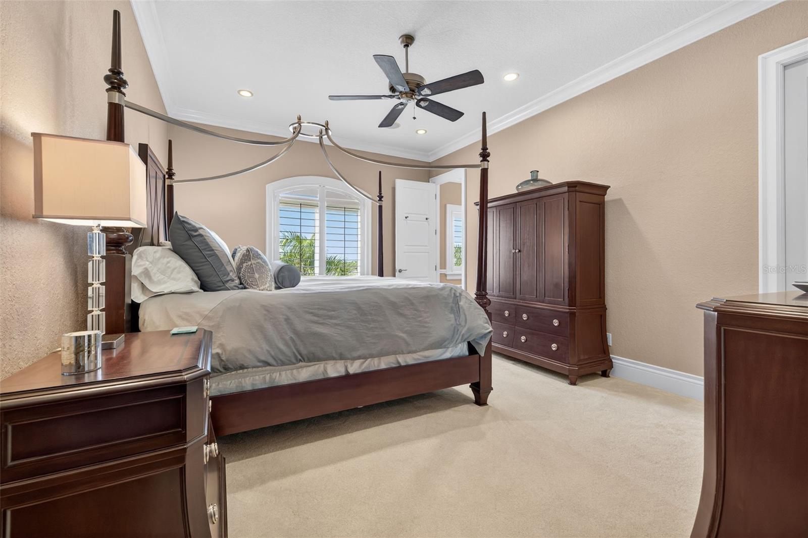 BELLEVUE ESTATES ISLAND - Residential