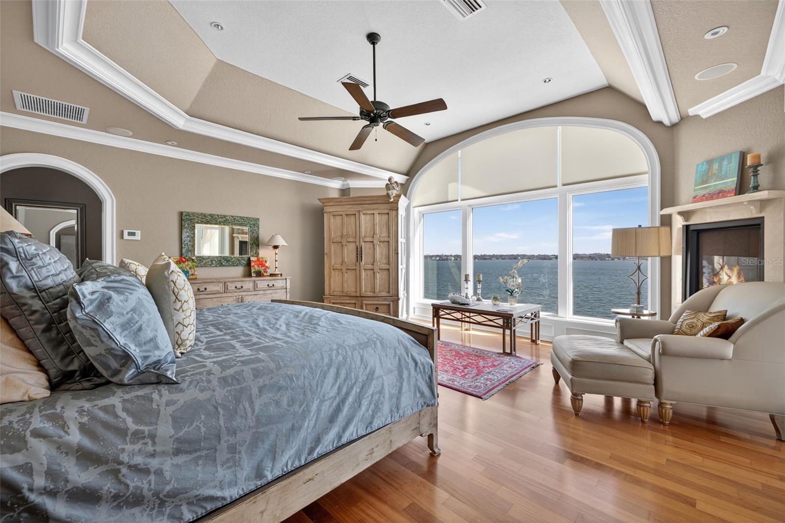 BELLEVUE ESTATES ISLAND - Residential