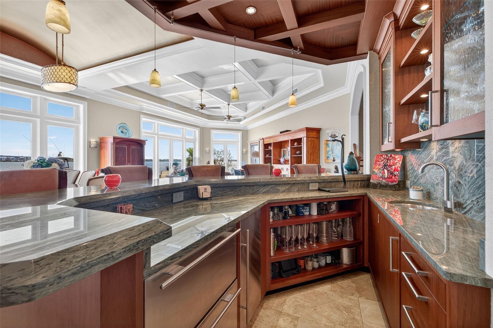 BELLEVUE ESTATES ISLAND - Residential