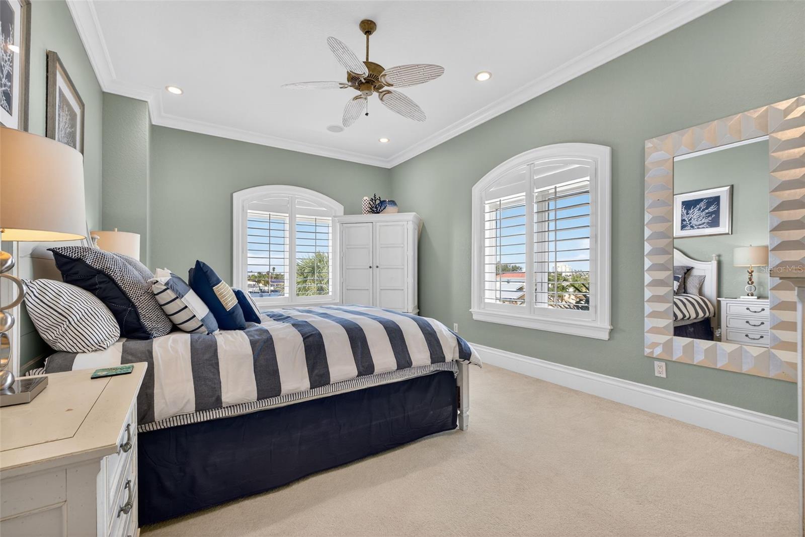 BELLEVUE ESTATES ISLAND - Residential