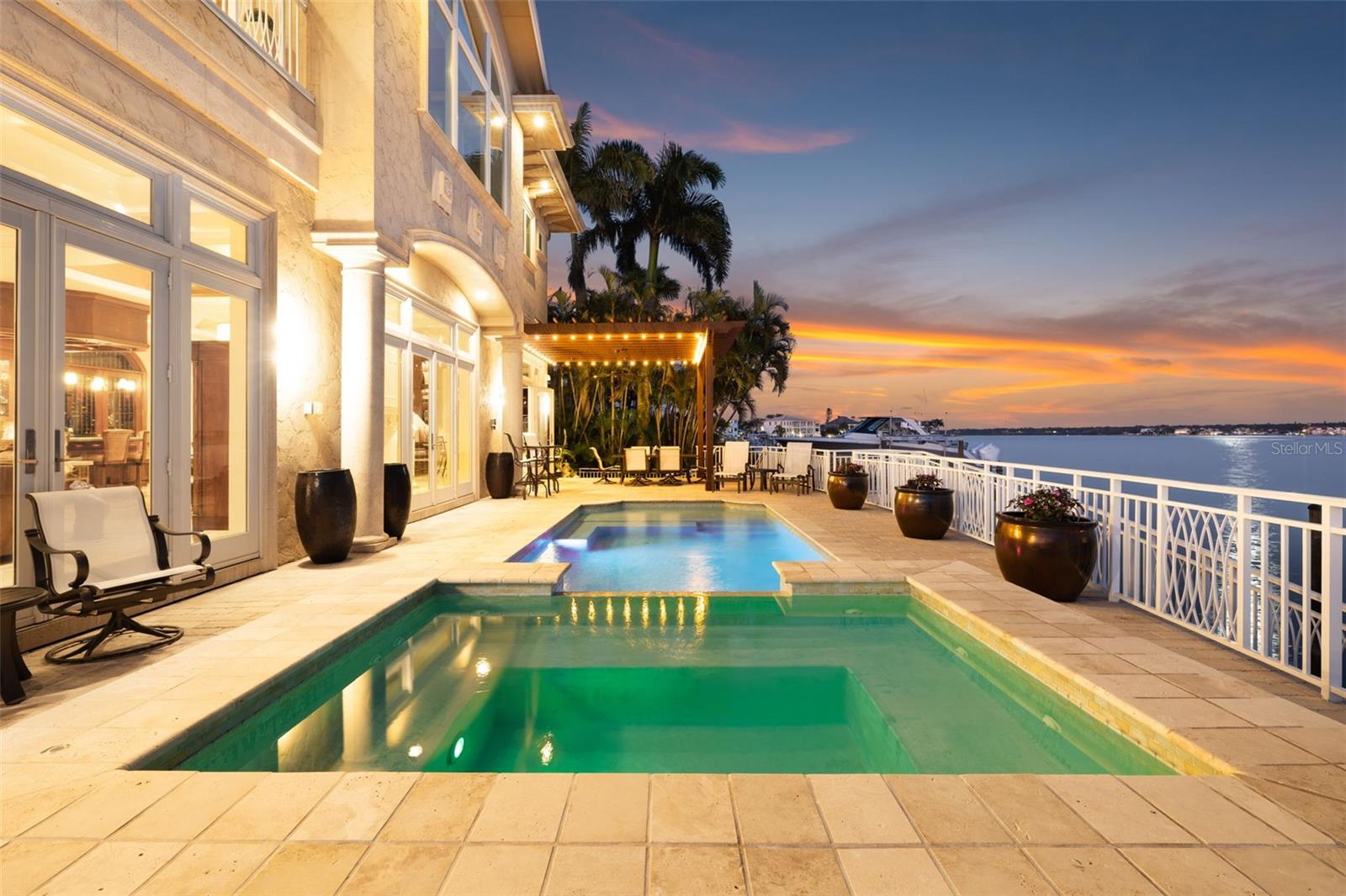 BELLEVUE ESTATES ISLAND - Residential