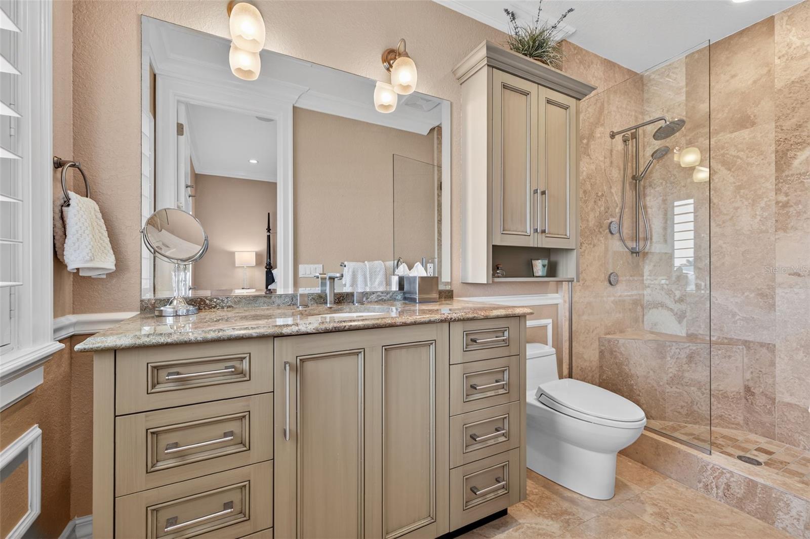 BELLEVUE ESTATES ISLAND - Residential