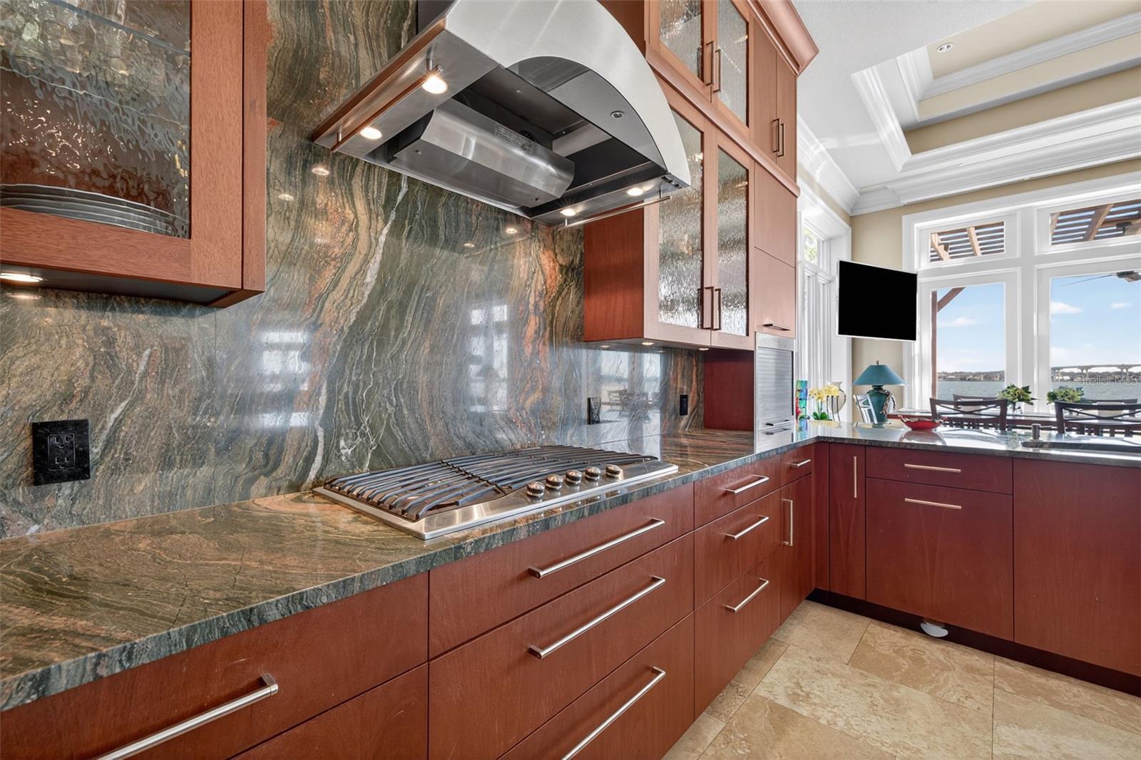 BELLEVUE ESTATES ISLAND - Residential