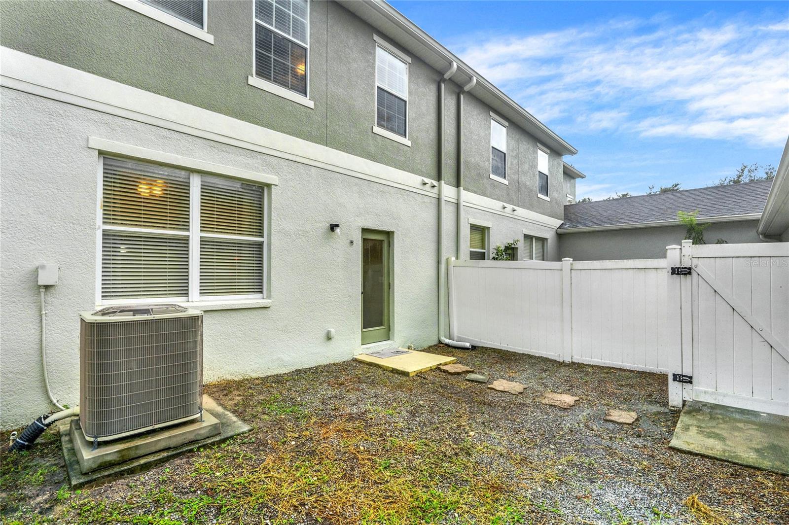 Photo 34 of 54 of 2804 GRASMERE VIEW PARKWAY townhome