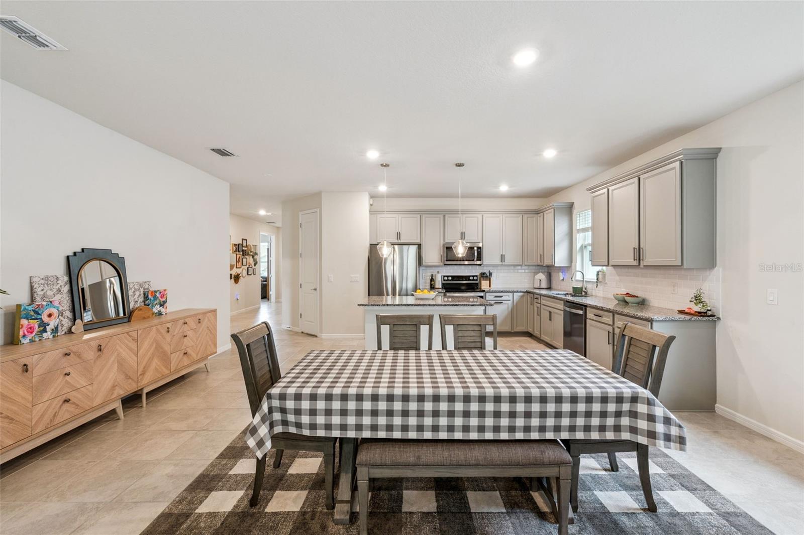 RIDGEVIEW PH 2 - Residential