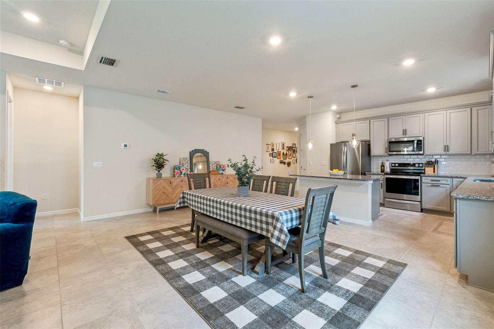 RIDGEVIEW PH 2 - Residential