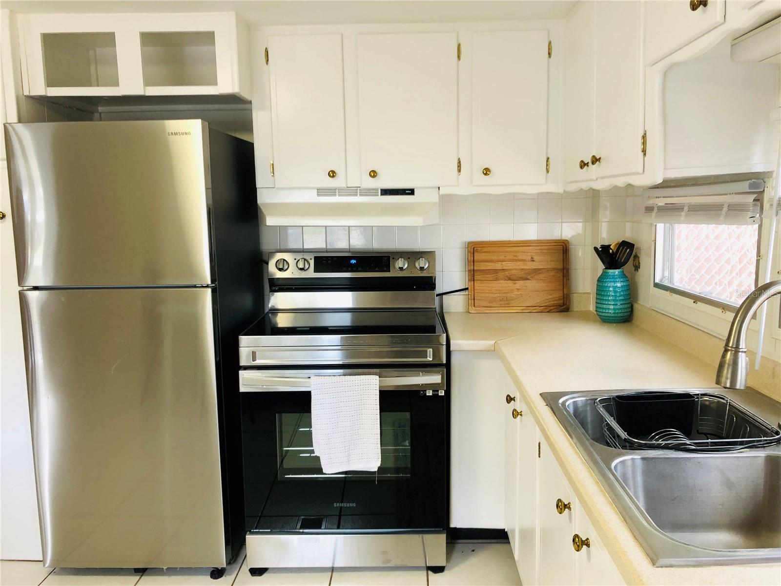 980 7TH STREET NW 72