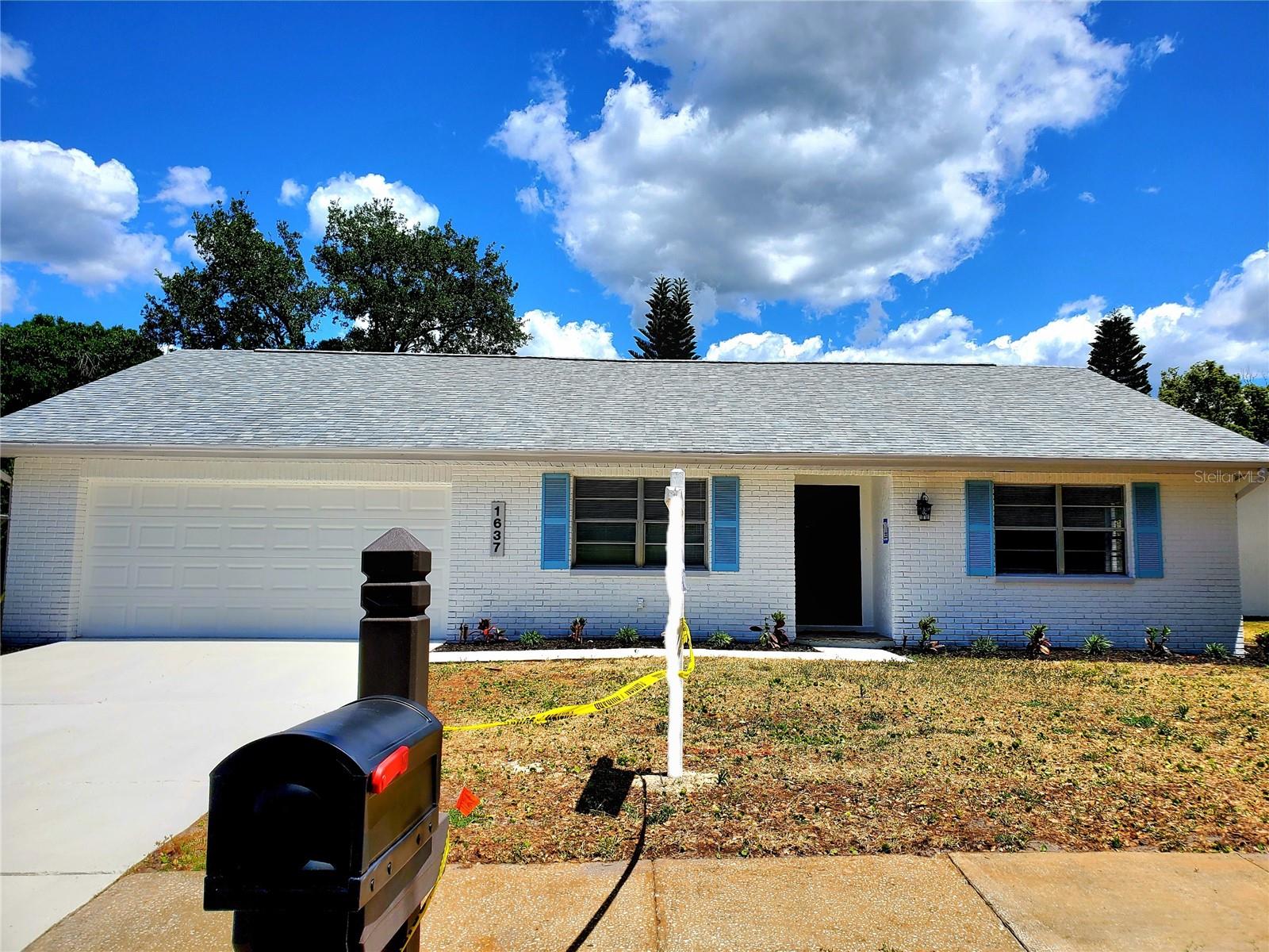 1637 CALEDONIA DRIVE