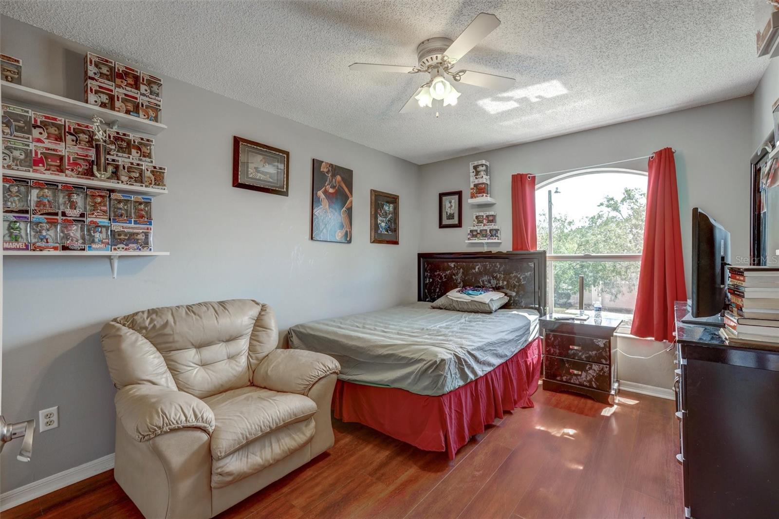 WINFIELD - Residential