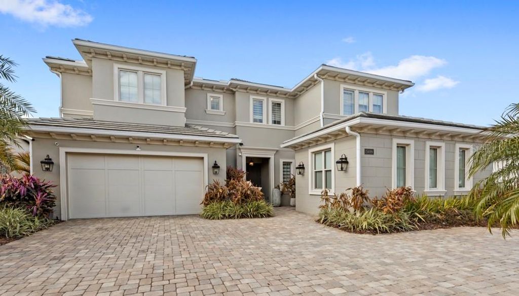 Photo of 15699 Panther Lake Drive, Winter Garden, FL 34787 (MLS # O6380124)