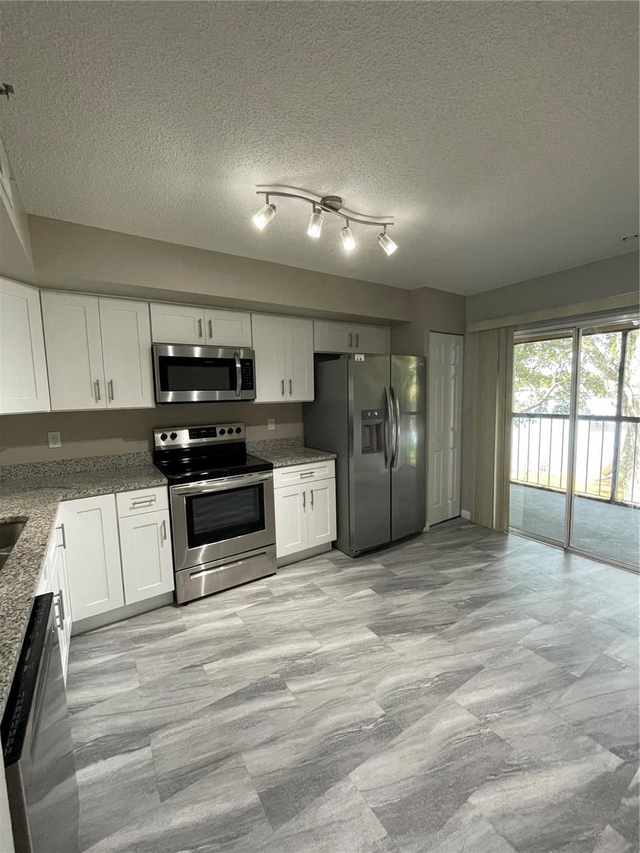 WATERSIDE CONDO III - Residential Lease