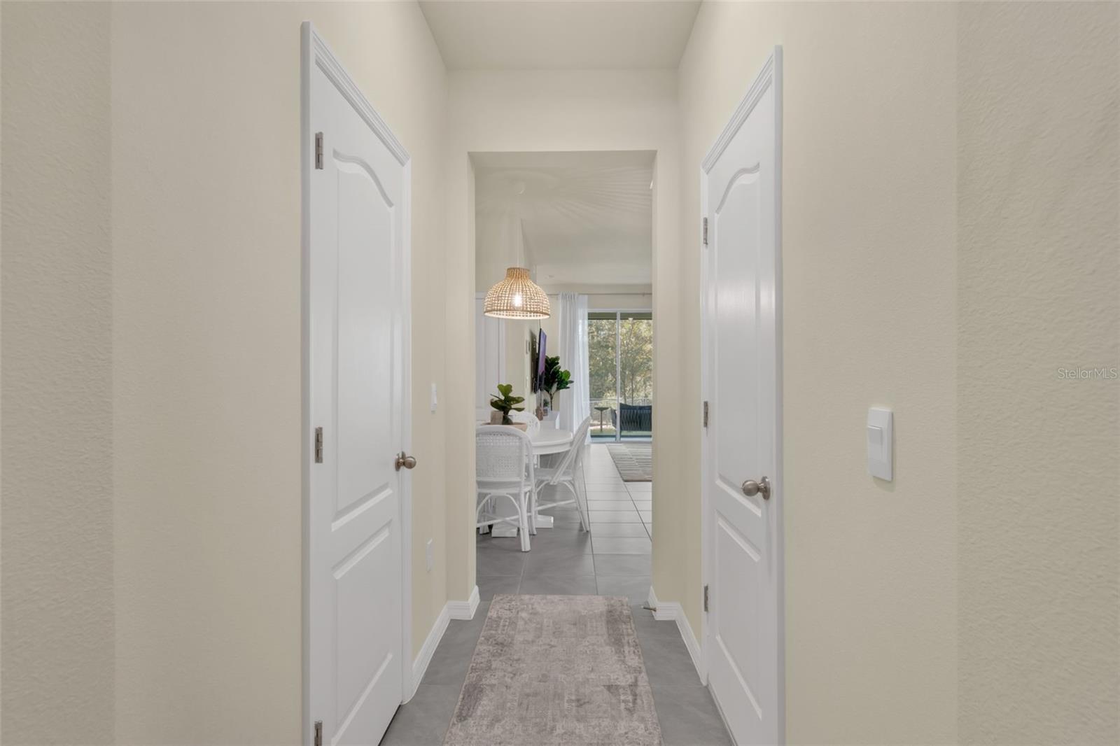 VENEZIA TWNHS - Residential