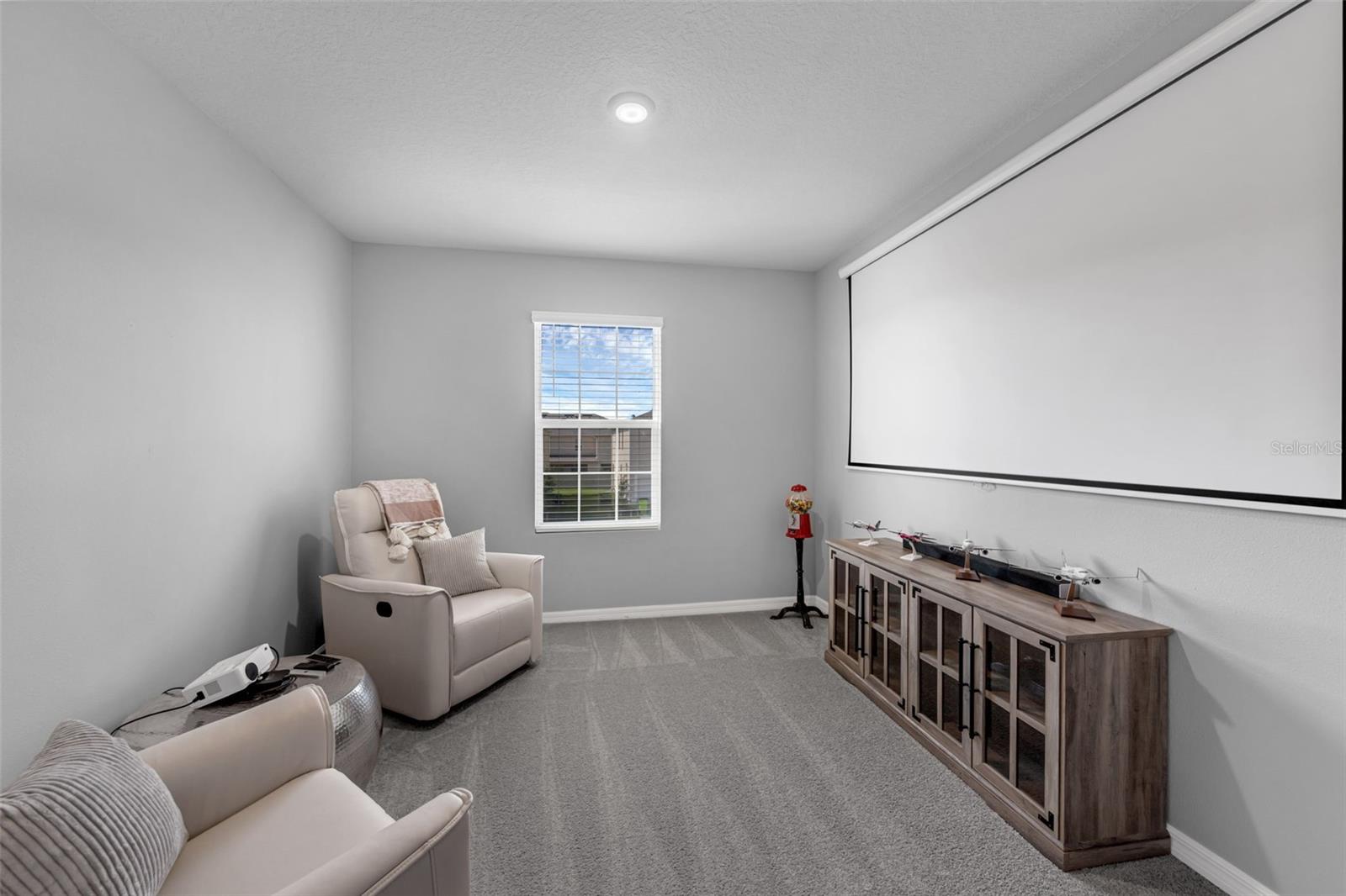 VENEZIA TWNHS - Residential