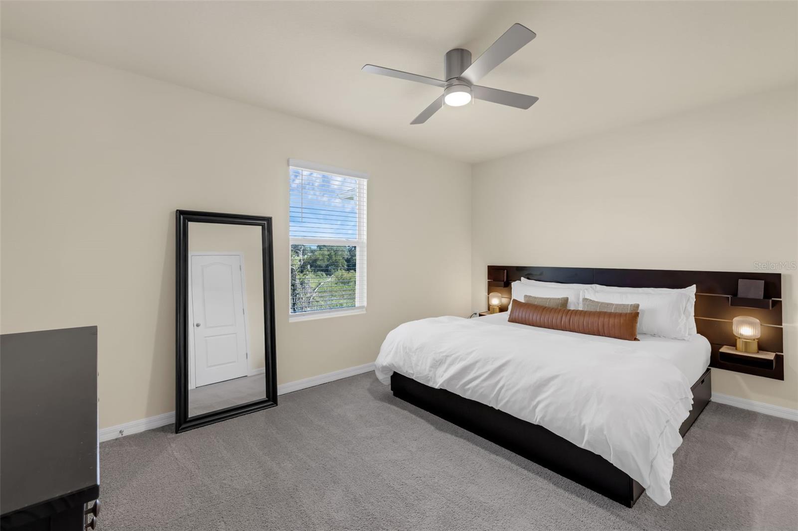 VENEZIA TWNHS - Residential