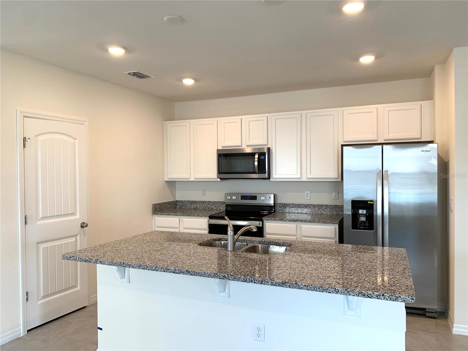 WATERLEIGH PH 4A - Residential Lease