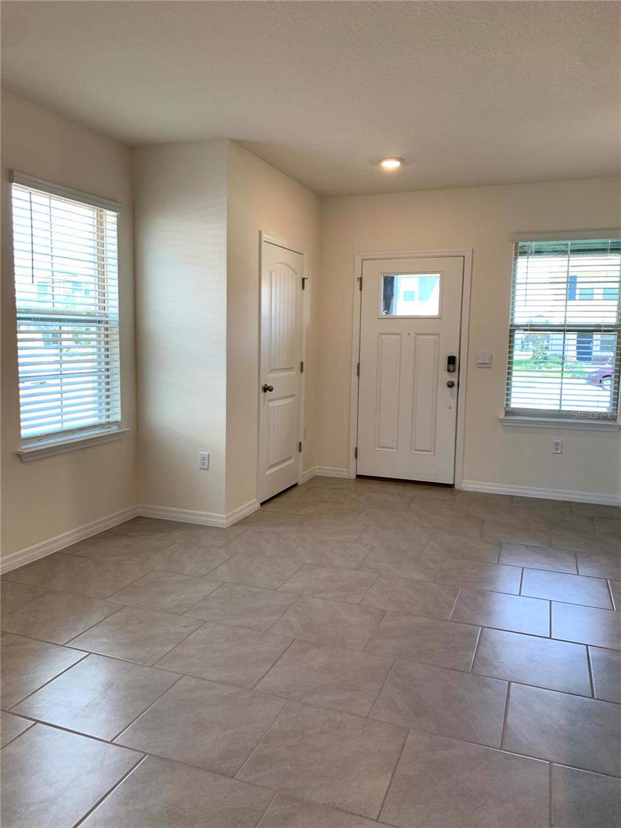 WATERLEIGH PH 4A - Residential Lease