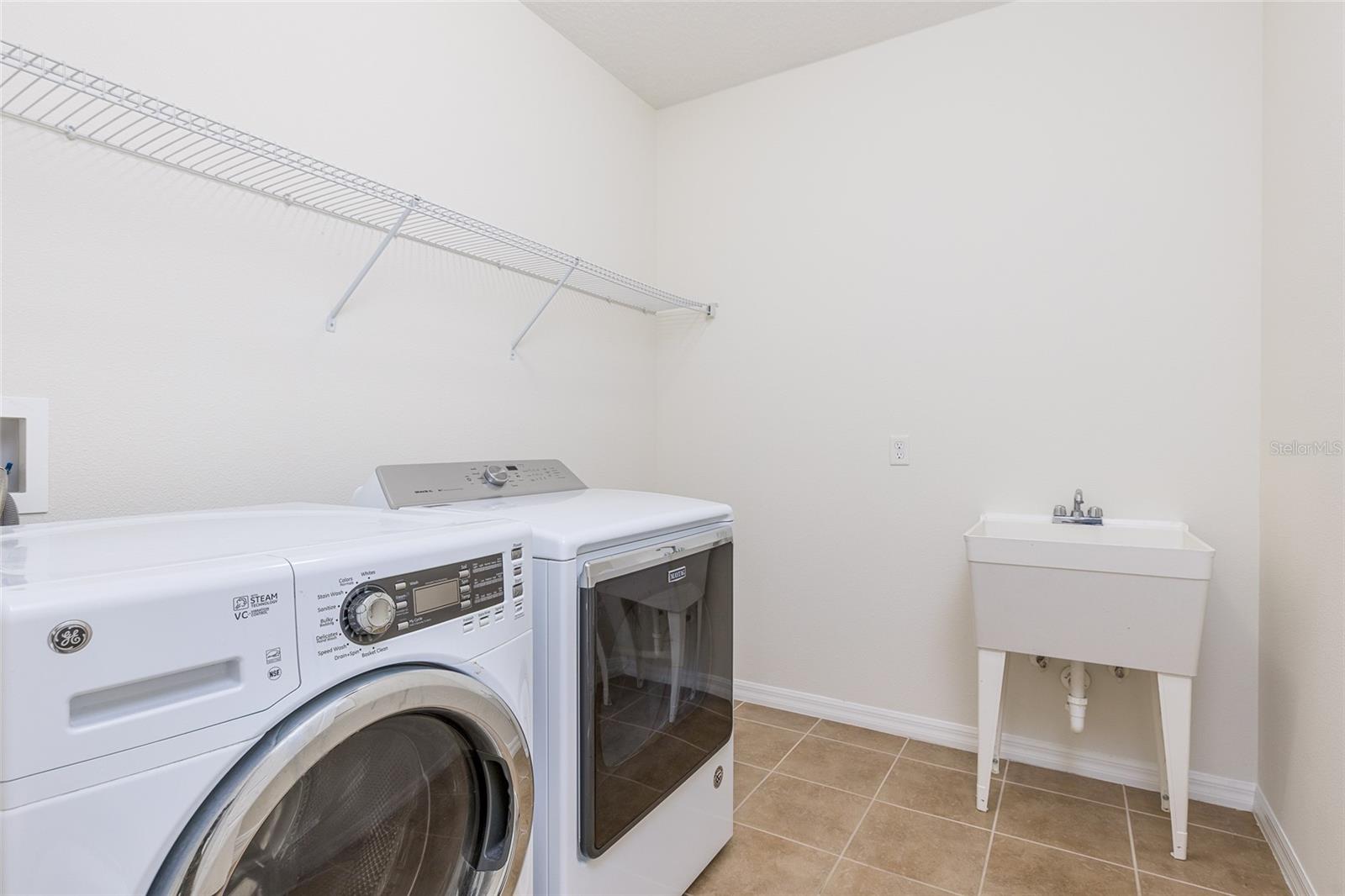 PRESERVE AT BLACK HAMMOCK REP - Residential Lease