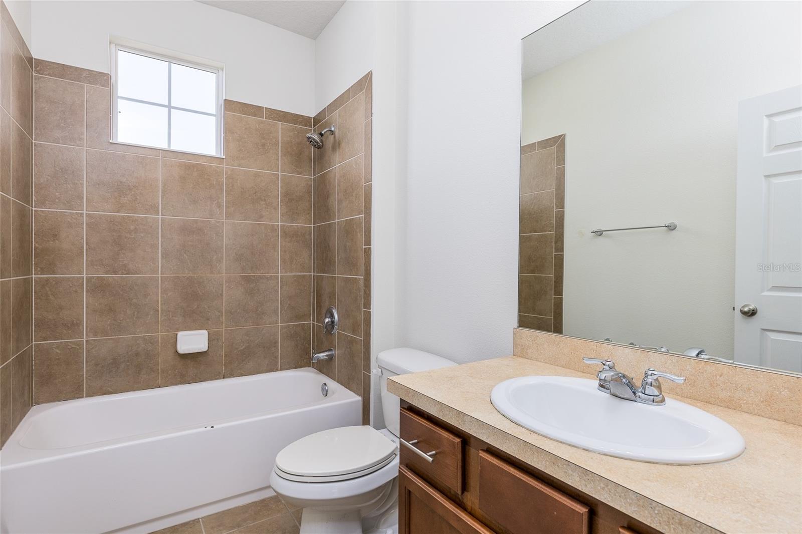 PRESERVE AT BLACK HAMMOCK REP - Residential Lease