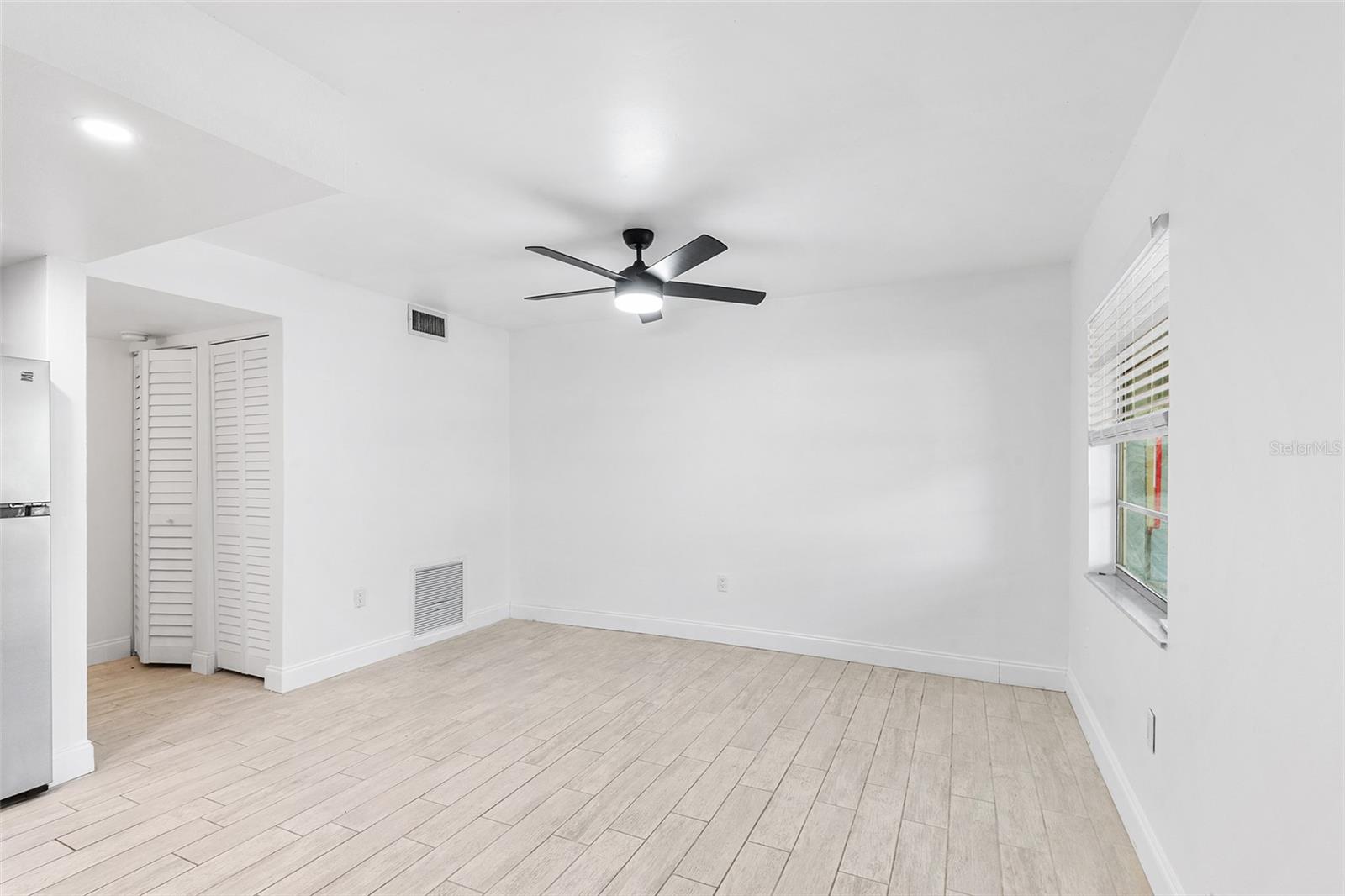 BEAR CREEK APARTMENTS NORTH - Residential Lease