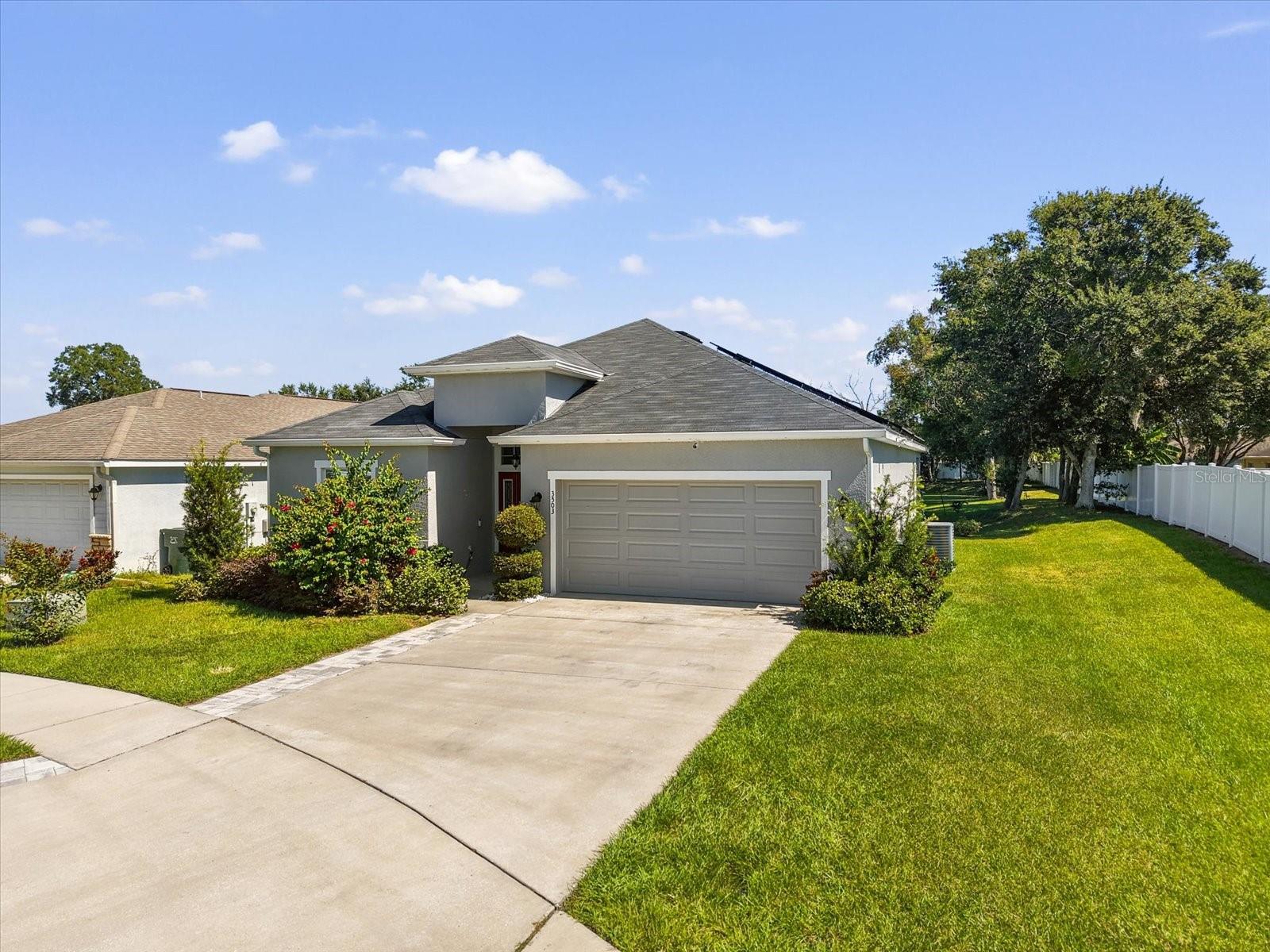DONOVAN TRACE - Residential