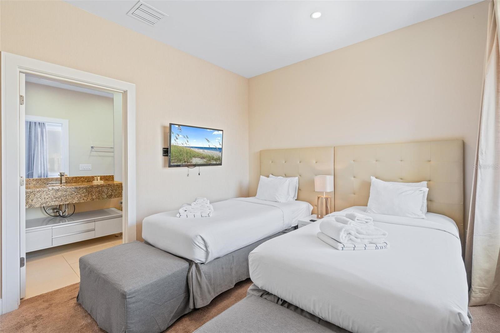 MAGIC VILLAGE - Residential