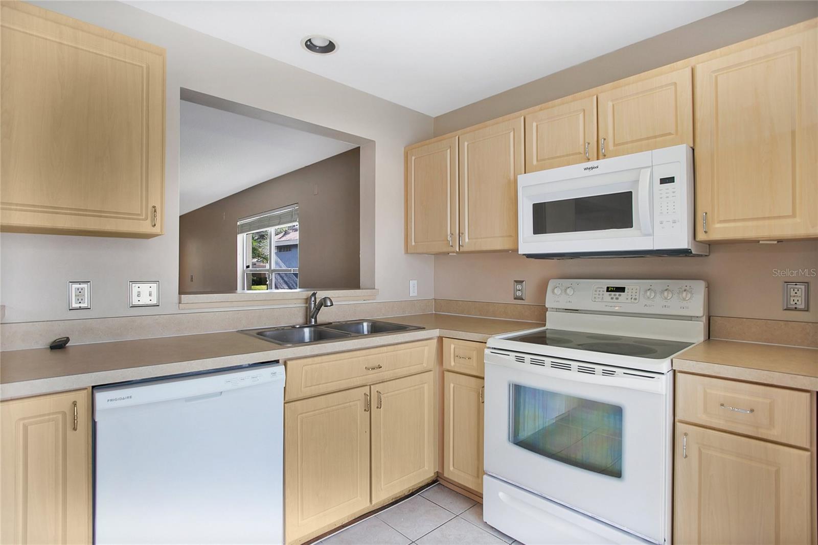 BLOOMINGDALE RIDGE - Residential