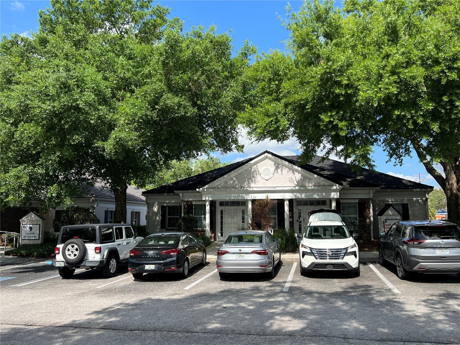 693 W LUMSDEN ROAD