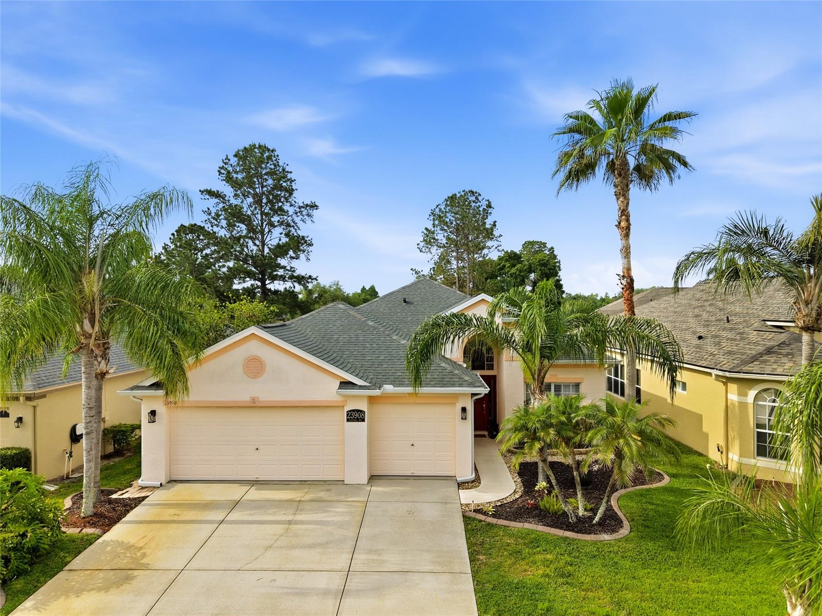 PLANTATION PALMS PH 06 - Residential