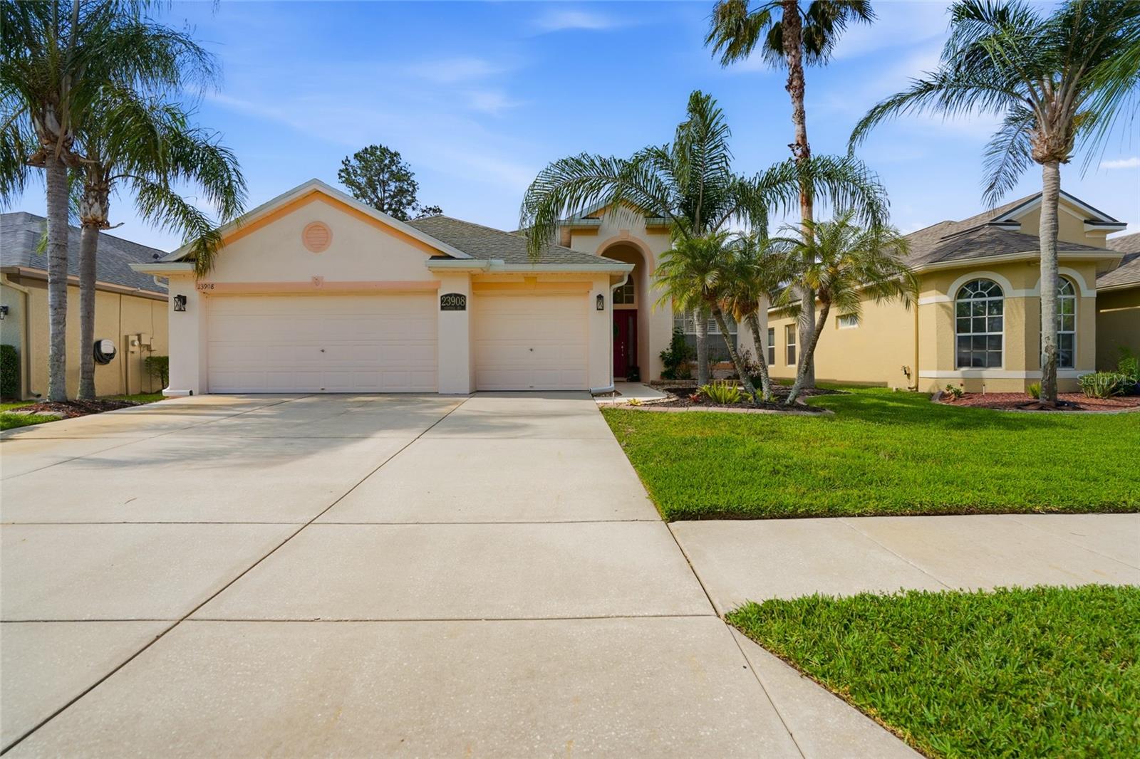 PLANTATION PALMS PH 06 - Residential