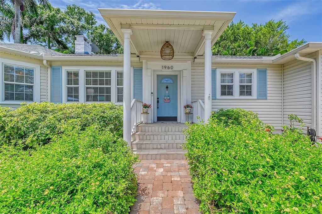 Photo of 1960 Lincoln Drive, Sarasota, FL 34236 (MLS # A4648809)