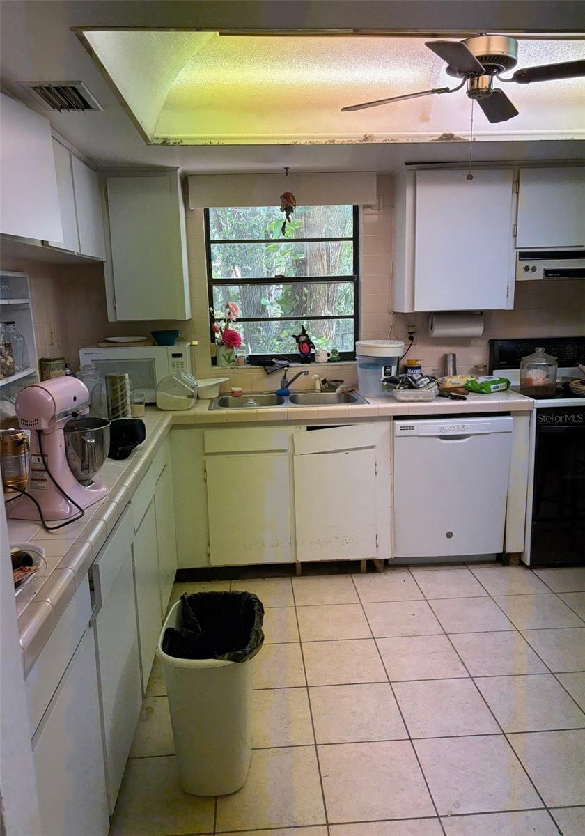 1401 PROVINCETOWN CIRCLE