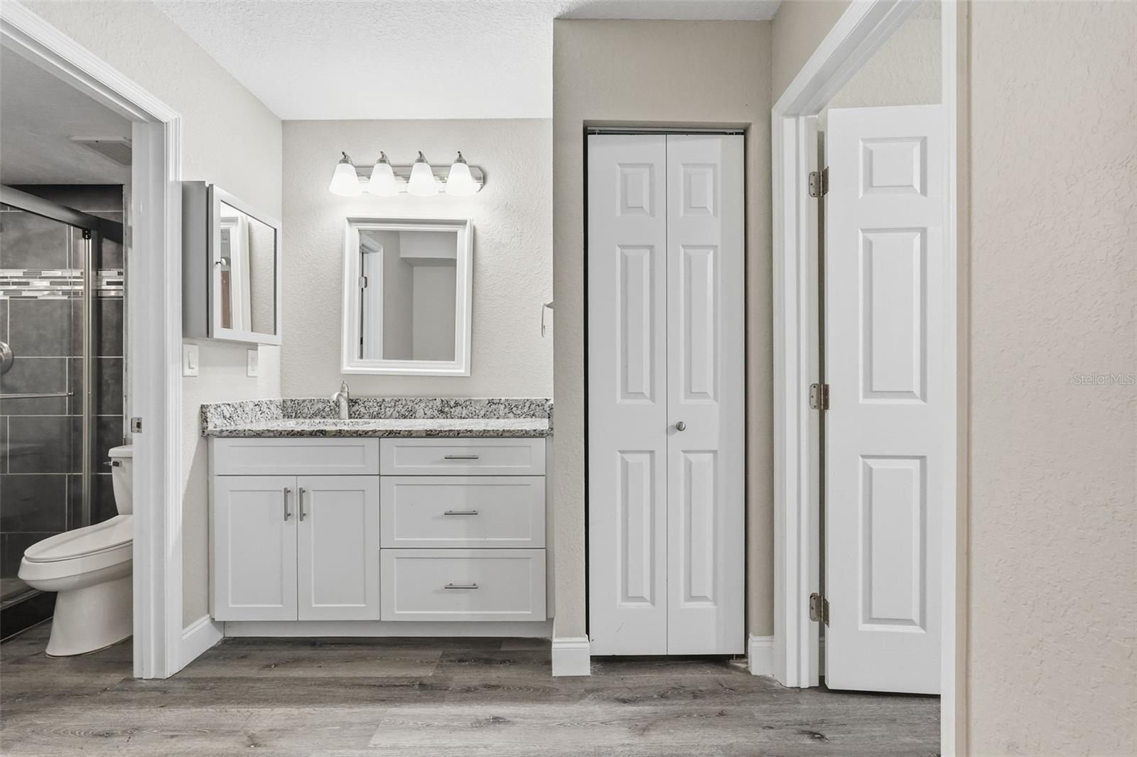 03 KINGS CONDO - Residential