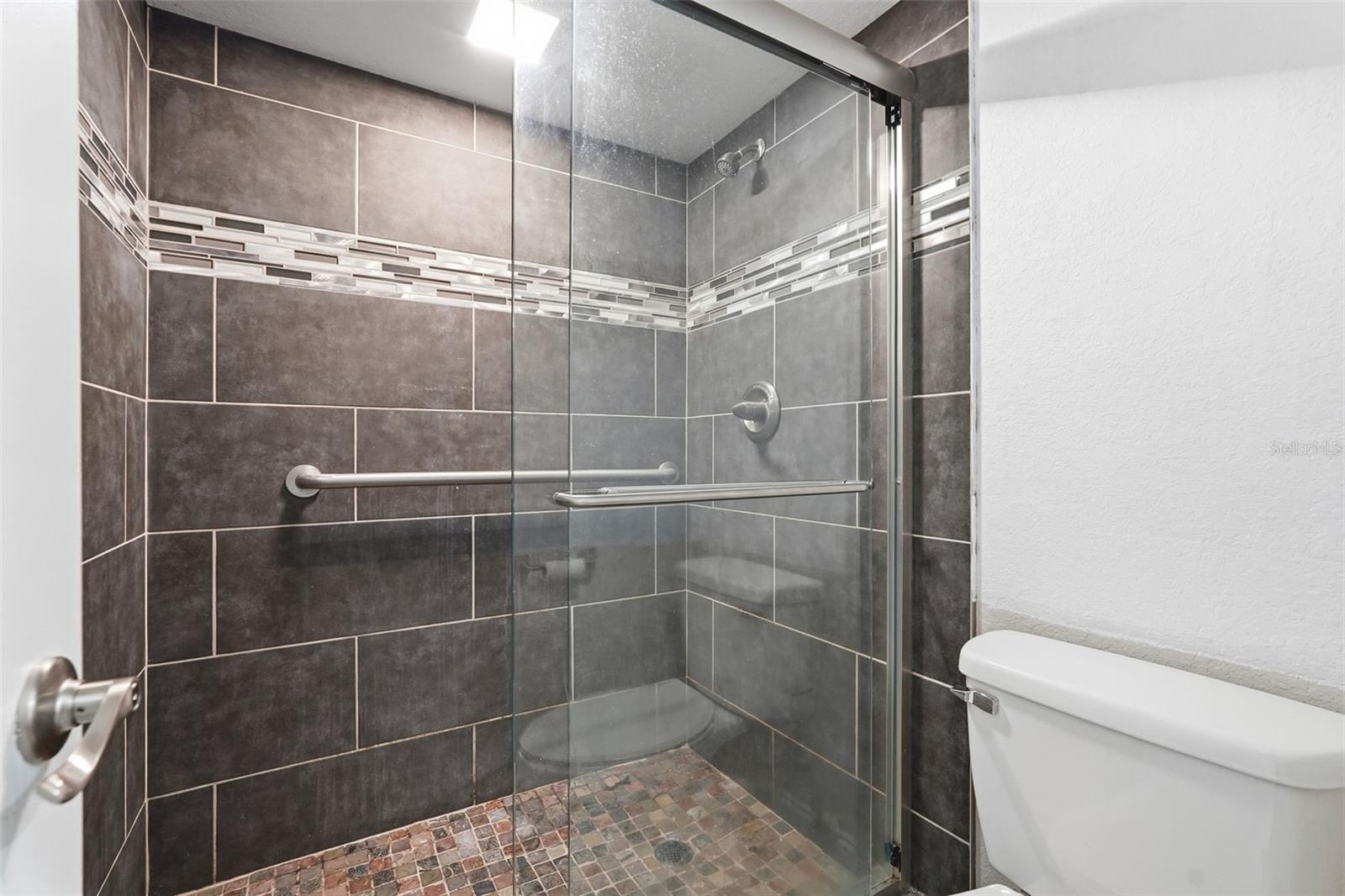 03 KINGS CONDO - Residential