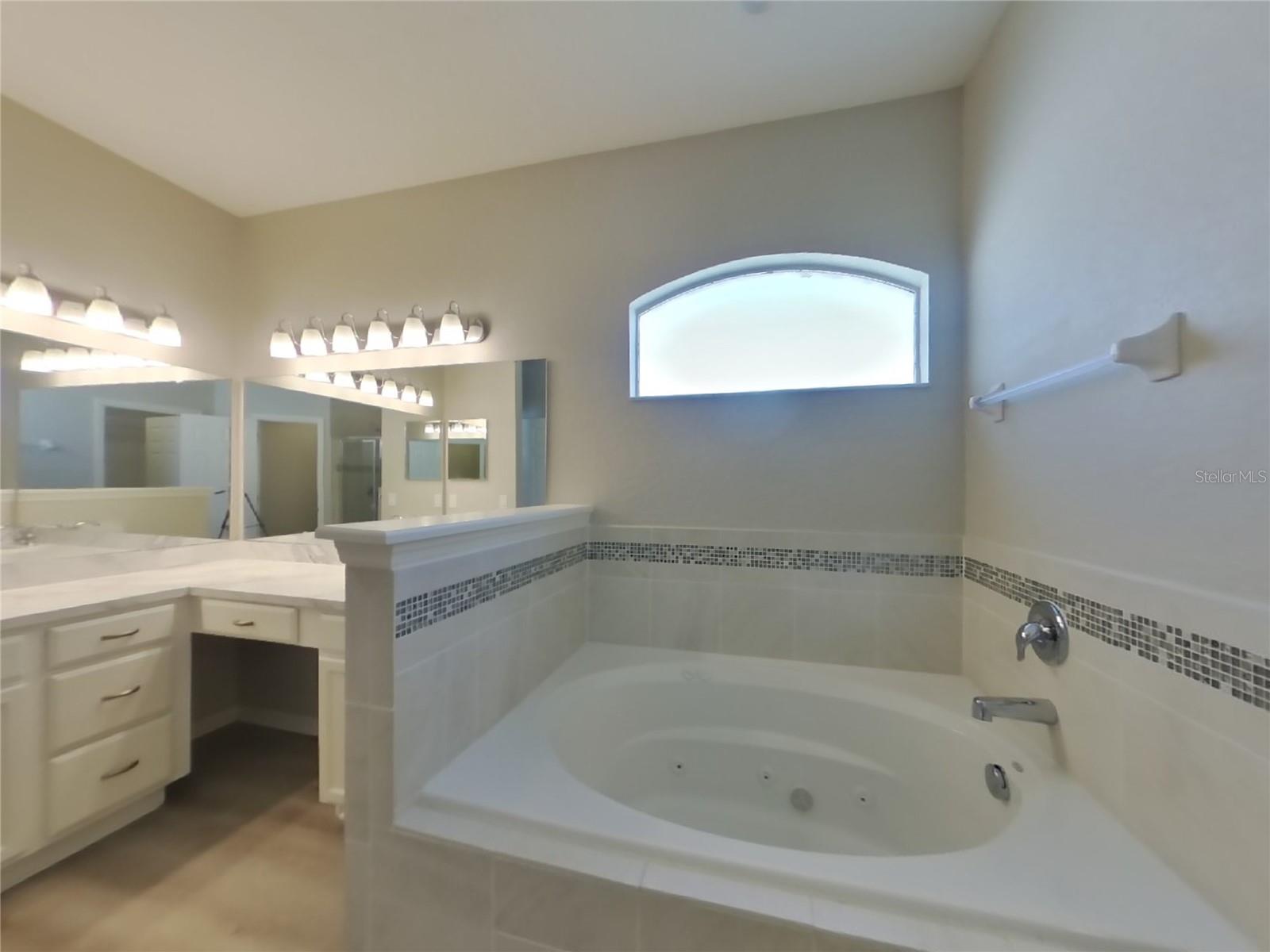 CHAPEL CRK A E U-X PH 01A - Residential Lease